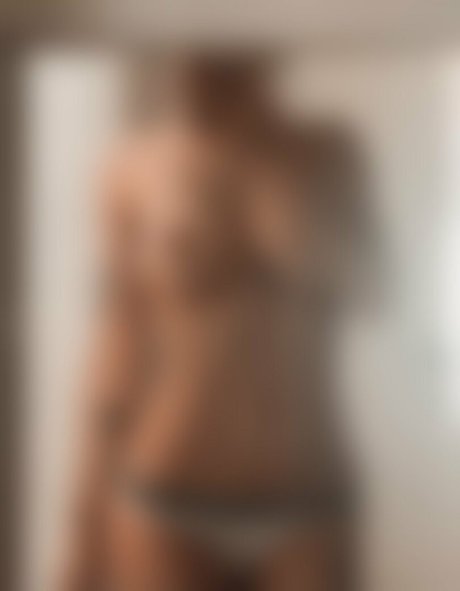 Lucia Scharwz akt pornostar bild