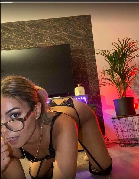 Nurse Leaa schöne pornostar archiv