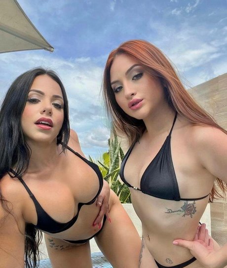 doppelte onlyfans hübsche erotische bilder