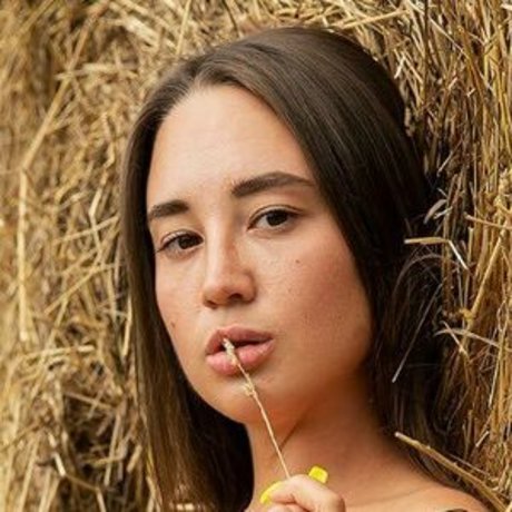 Pretty Mary model sex bild