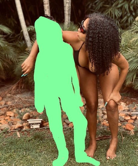 Vitoria Oliveira nackt heiße galerie