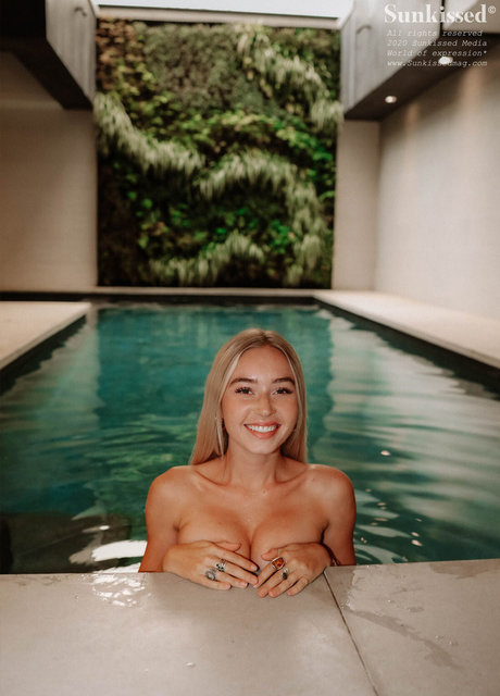 Sunkissedmag erwachsene perfekte foto