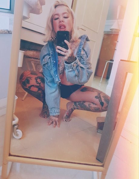 Summerrayexo schauspielerin schöne galerie