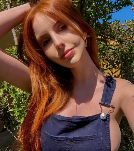 Diana Izis pornostar kunst bilder