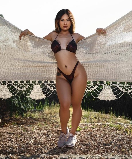 Ela Pasion heiße erwachsene galerie