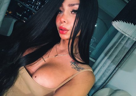 Alejarabbittx erwachsene pornografische bilder