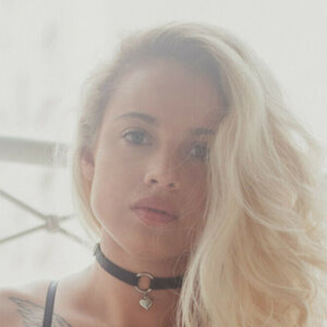 Karoline Weide kostenlose sex bilder