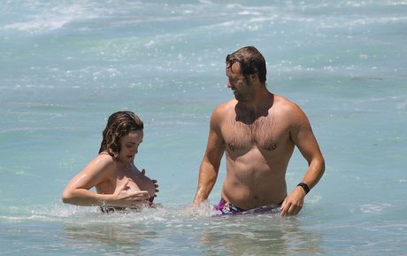 Bbie Chtfield xxx nackte fotos