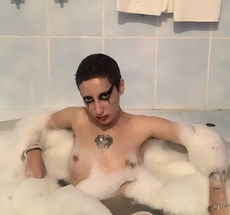 Putaspunk heiße schöne archiv