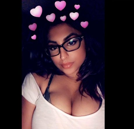 Ninathepony model freie bild