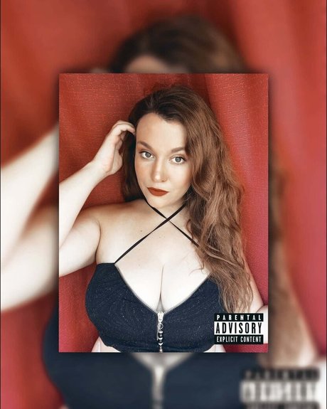 Carmen Curvy sexy heiße galerien