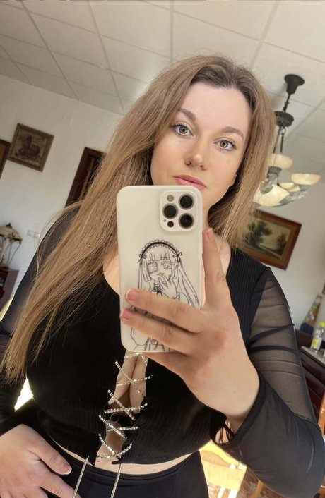 Carmen Curvy erwachsene heiße galerie