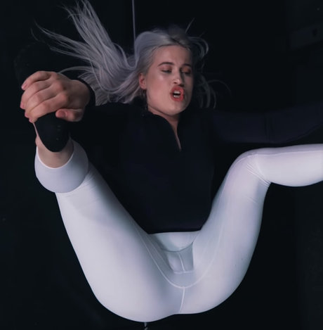 Lael Hansen model pornografische bilder