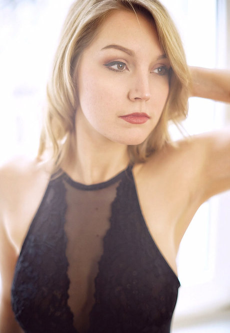 blonde heiße frau onlyfans erotische galerie