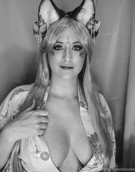 dünne blonde onlyfans exklusive galerie