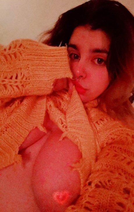 mollige emo-onlyfans top pornografische fotos