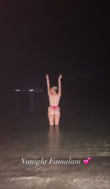 Helen Scott sexy exklusive archiv