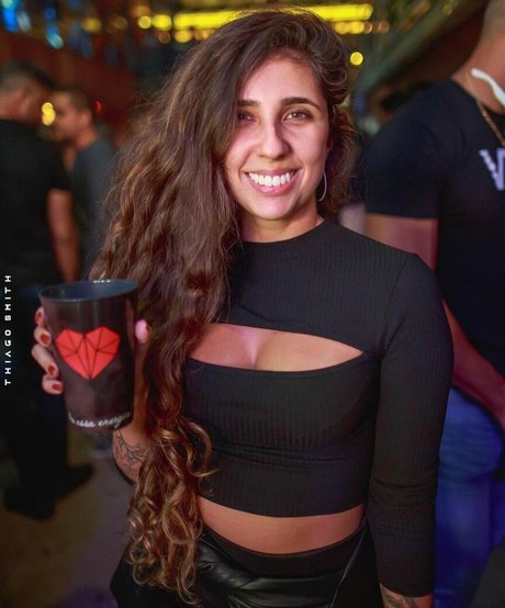 küken mit schwänzen onlyfans xxx pornografische galerien