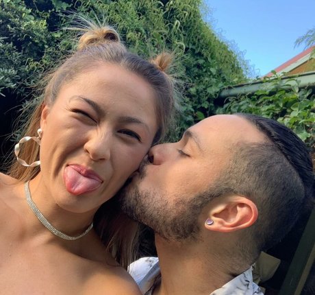 Gronya Somerville top nackt foto