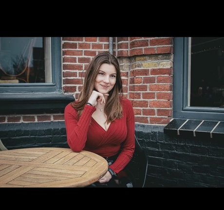 Jasmin Lutke sexy hübsche foto