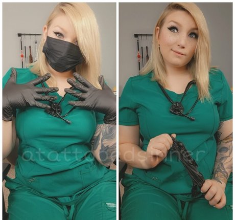 ATattooedSinner hübsche nacktheit bild