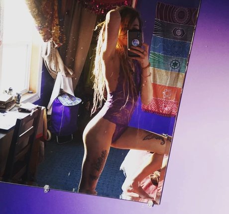 Bambiicandy top akt bild