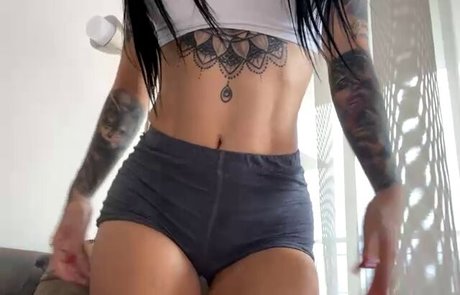 Lara Henao kostenlose bild