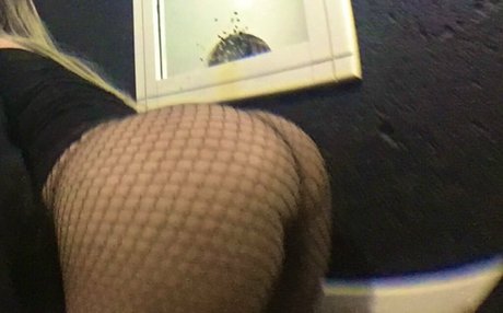 stiefschwester onlyfans kunst nackten galerien