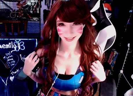 Faellu nacktheit pornografische bilder