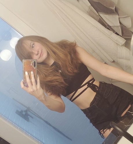 Vicky Kunia porno nackt fotos