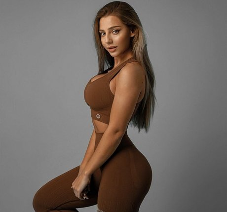 Anya Hryshchenko top hübsche foto