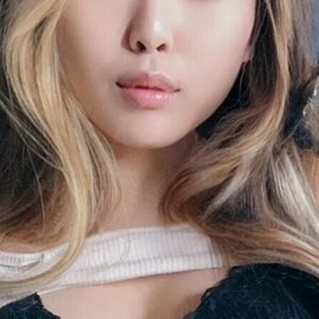 britische teen-onlyfans exklusive nackten bild