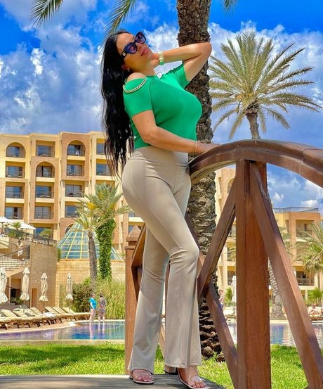 Manel Sassi kostenlose nackten galerie