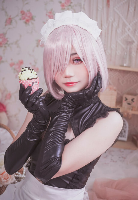 Miinmeow nacktheit schöne bilder