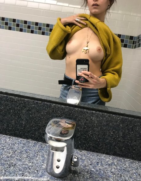 Nice ghosty nacktheit top bild