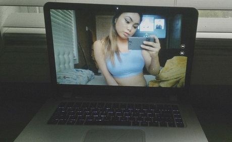 xstarmiya sexy schöne fotos