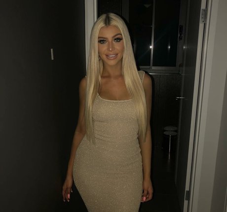 Erin Gray nackt akt galerie