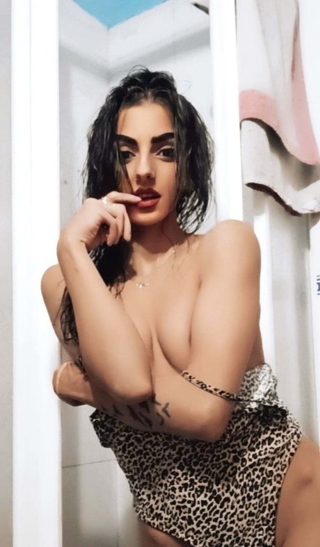 asiatisches teen solo onlyfans hd nackten fotos