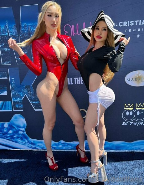 nacktstrip onlyfans kunst nette galerie