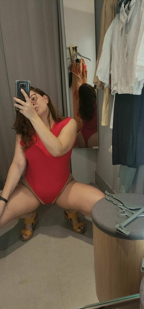 MomoTama schauspielerin nackte bild