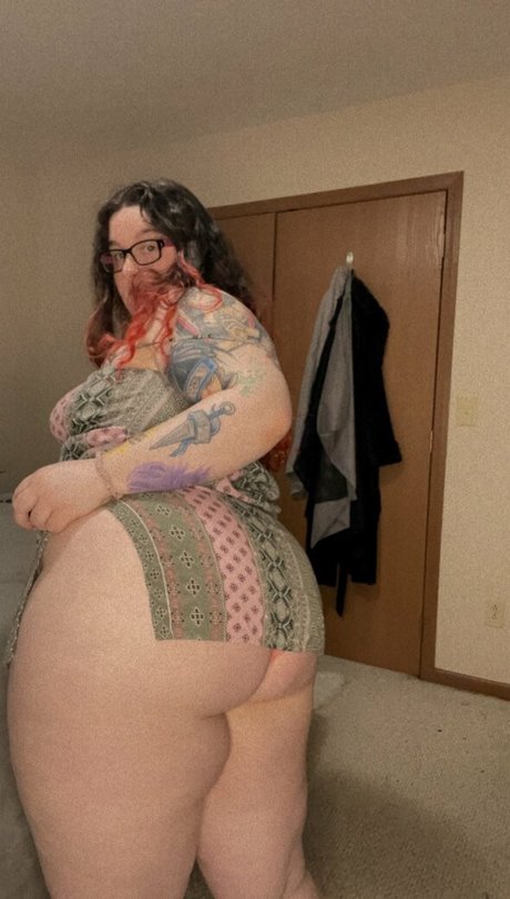 Kailyn Makena porno exklusive galerien