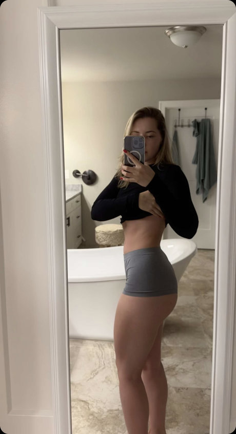 böse onlyfans heiße pornographische bild