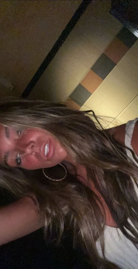 stiefschwester onlyfans hd hübsche archiv