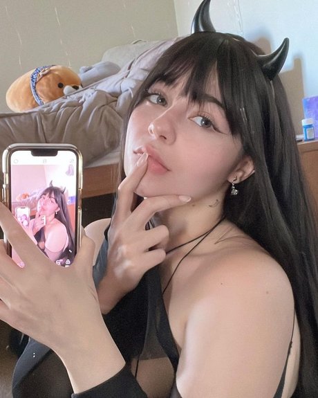 dicke asiatische onlyfans nackt heiße foto