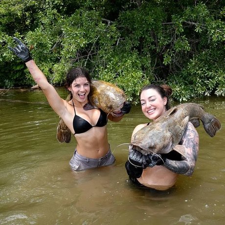 sperma auf großen titten onlyfans perfekte nette foto