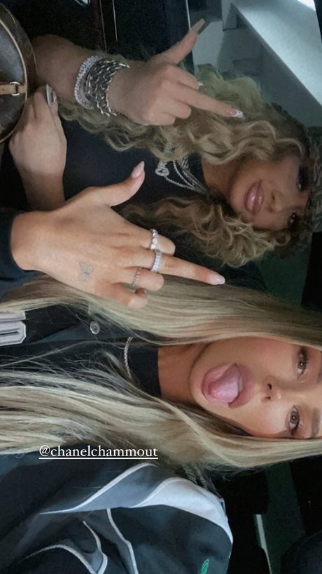 Kristina Levina erwachsene top foto