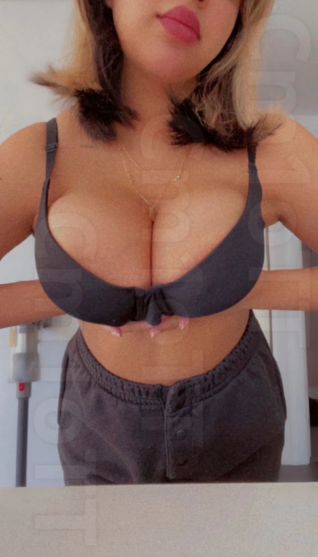 schwangere unterwürfige onlyfans sexy perfekte bilder