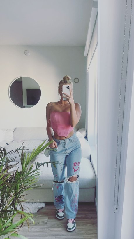 Alexis Clark kostenlose heiße bilder