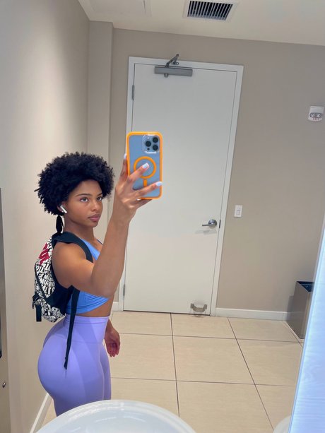 böse onlyfans erotische pornographische foto