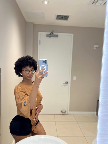 fitnessstudio dusche nur fans sexy bild